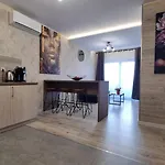Apartment Q Zenith- Trzypokojowy, Klimatyzowany Przy Manufakturze Z Garazem Gratis, Fv