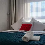 Apartment Q Zenith- Trzypokojowy, Klimatyzowany Przy Manufakturze Z Garazem Gratis, Fv *