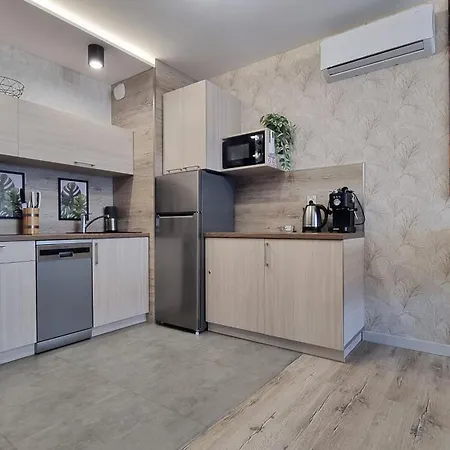 Q Zenith- Trzypokojowy, Klimatyzowany Przy Manufakturze Z Garazem Gratis, Fv 公寓 *