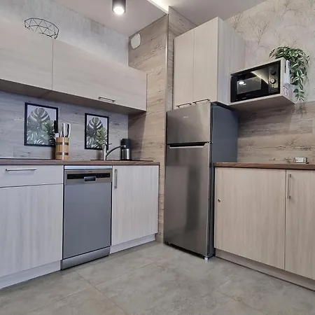 아파트 Q Zenith- Trzypokojowy, Klimatyzowany Przy Manufakturze Z Garazem Gratis, Fv *