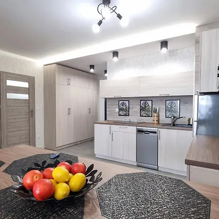 Q Zenith- Trzypokojowy, Klimatyzowany Przy Manufakturze Z Garazem Gratis, Fv 公寓 罗兹