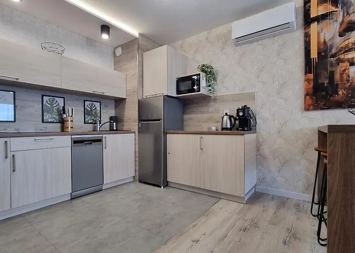 Q Zenith- Trzypokojowy, Klimatyzowany Przy Manufakturze Z Garazem Gratis, Fv Lejlighed *