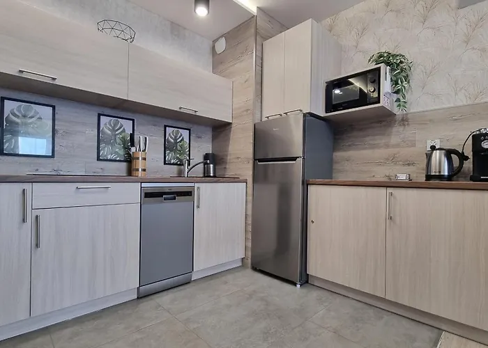 아파트 Q Zenith- Trzypokojowy, Klimatyzowany Przy Manufakturze Z Garazem Gratis, Fv *