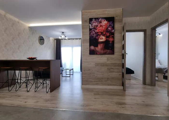 Q Zenith- Trzypokojowy, Klimatyzowany Przy Manufakturze Z Garazem Gratis, Fv