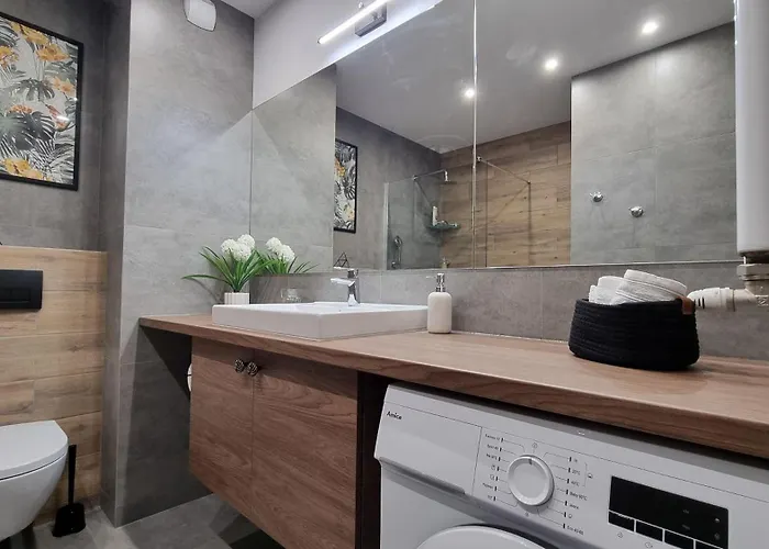 아파트 Q Zenith- Trzypokojowy, Klimatyzowany Przy Manufakturze Z Garazem Gratis, Fv